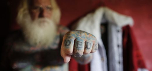 Victor Martins Babbo Natale Tatuaggi